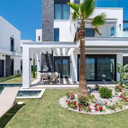 Olympiada Residential Complex & * Ofrínion