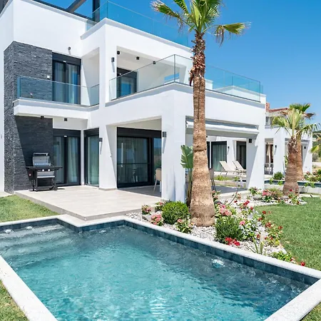 Olympiada Residential Complex & דירה Ofrínion