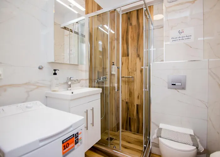 公寓 Olympiada Residential Complex & *