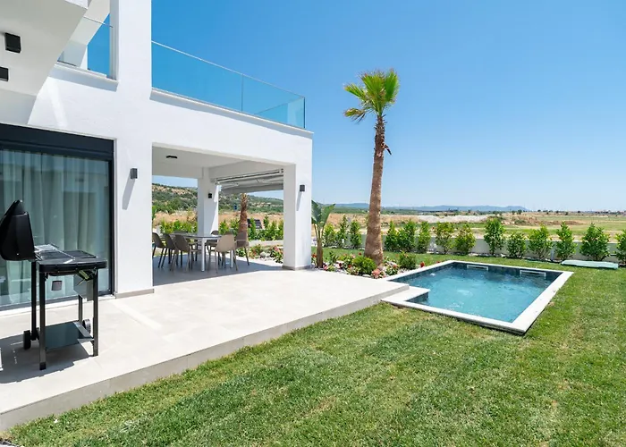 Olympiada Residential Complex & Ofrínion