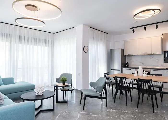 公寓 Olympiada Residential Complex & *